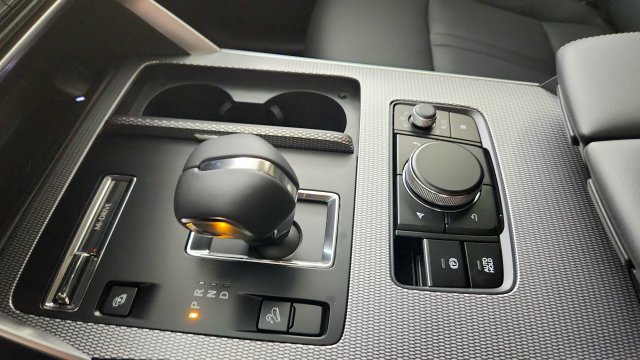 Used 2025 MAZDA CX-70 Plug-In Hybrid w/ Premium Pkg AWD/4WD image 17