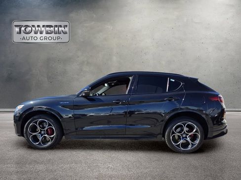 Used 2022 Alfa Romeo Stelvio Veloce AWD/4WD image 7