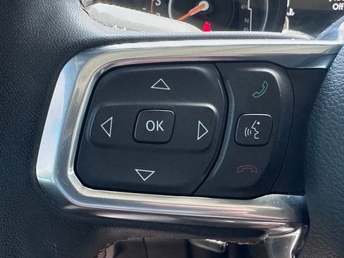 Used 2024 Jeep Wrangler Unlimited Sahara AWD/4WD image 27