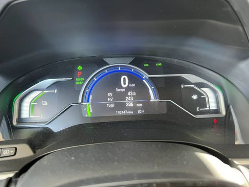 Used 2018 Honda Clarity Plug-In Hybrid image 20