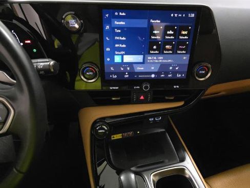 Used 2024 Lexus NX 250 250 Premium image 6