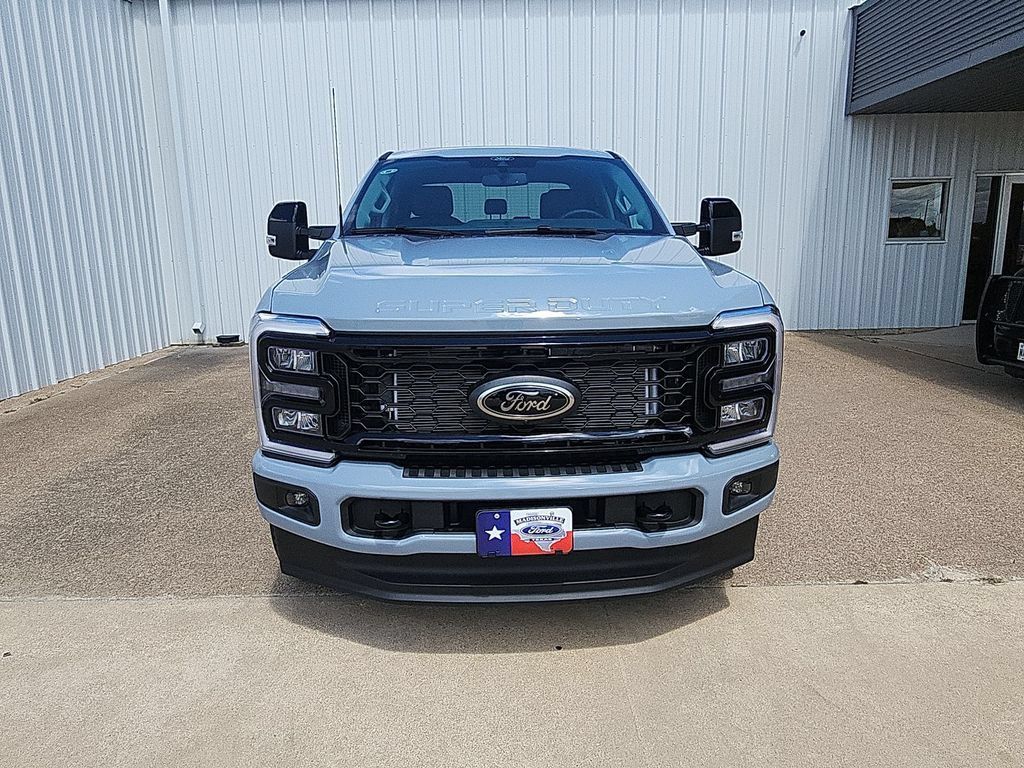 New 2026 Ford F350 Lariat w/ Black Appearance Package AWD/4WD image 3