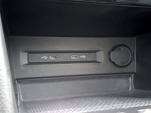 Used 2022 Volkswagen Taos SEL AWD/4WD image 24