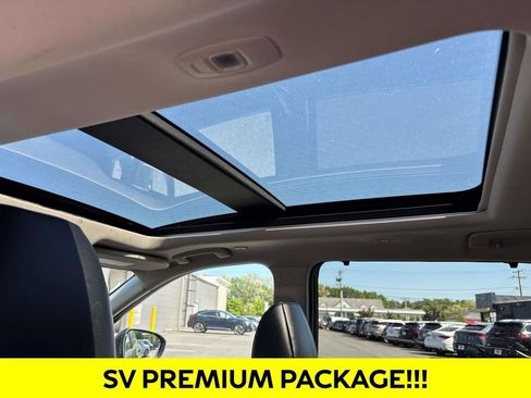 Used 2023 Nissan Rogue SV w/ SV Premium Package AWD/4WD image 11