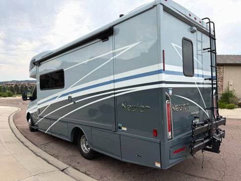 Used 2023 Mercedes-Benz Sprinter 3500 image 3