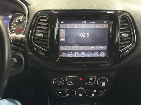 Used 2021 Jeep Compass Limited w/ Sun and Sound Group AWD/4WD image 18