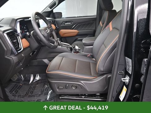 Used 2025 GMC Canyon AT4 w/ Nightfall Edition AWD/4WD image 28