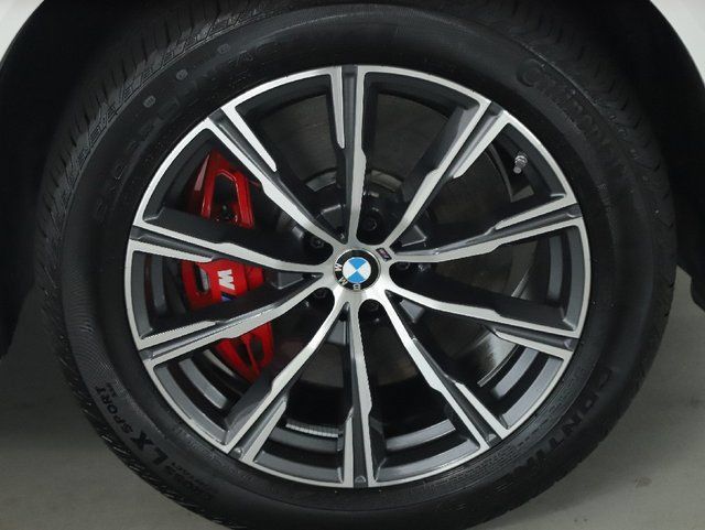 Used 2026 BMW X5 xDrive50e w/ M Sport Package AWD/4WD image 11