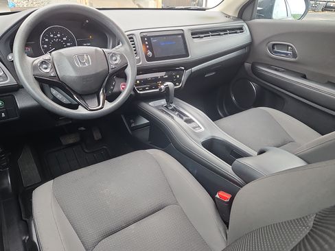 Used 2019 Honda HR-V EX image 3