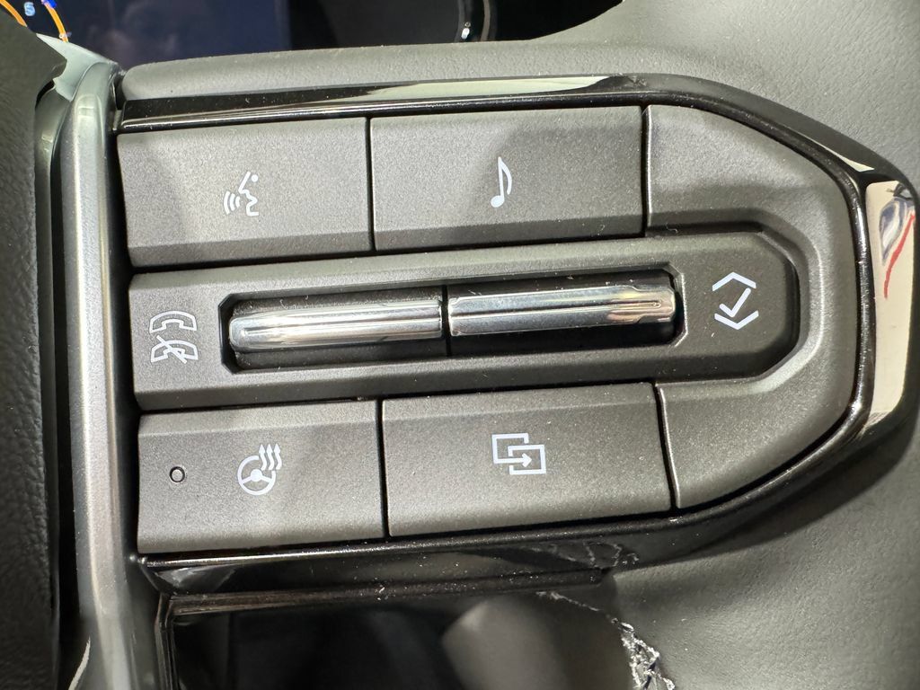 New 2026 Chevrolet Colorado ZR2 AWD/4WD image 18