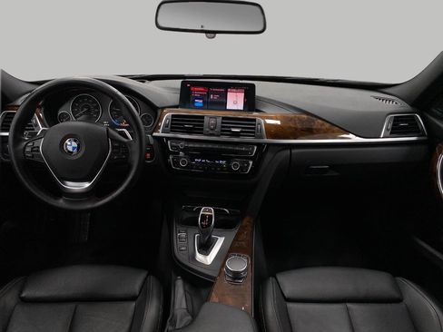 Used 2018 BMW 330i xDrive Sedan image 19
