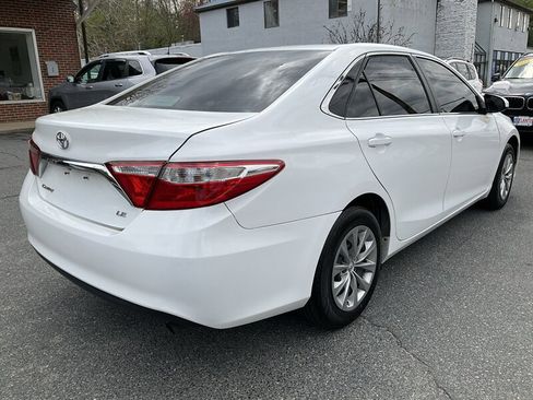 Used 2015 Toyota Camry LE FWD image 5