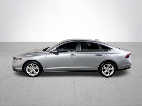 Used 2023 Honda Accord LX image 9