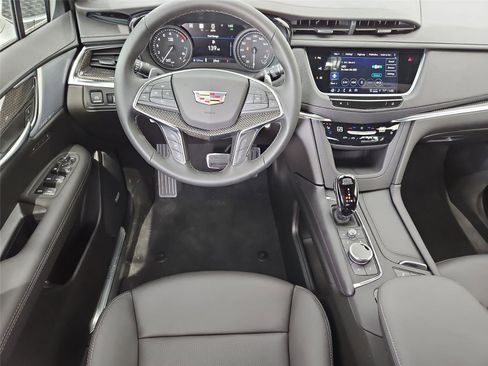 New 2026 Cadillac XT5 Sportv w/ LPO, Floor Liner Package AWD/4WD image 14