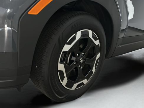 Certified 2025 Hyundai Santa Fe SEL AWD/4WD image 10
