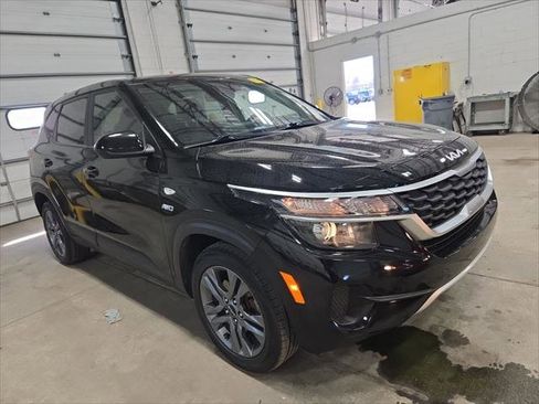 Used 2022 Kia Seltos LX AWD/4WD image 21