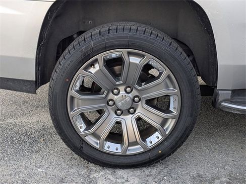 Used 2016 GMC Yukon SLE w/ Convenience Package image 10