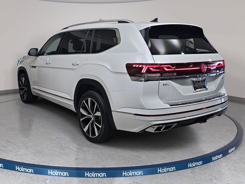 Used 2024 Volkswagen Atlas SEL Premium R-Line AWD/4WD image 8