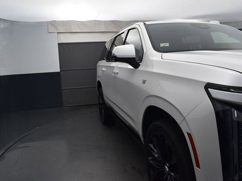 Certified 2025 Cadillac Escalade Sport Platinum image 43