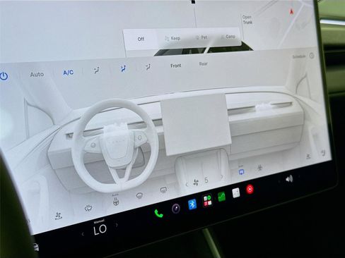 Used 2026 Tesla Model Y 2WD image 14