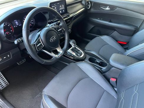 Used 2021 Kia Forte GT-Line w/ GT-Line Premium Package FWD image 6