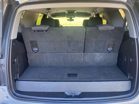 Used 2015 Chevrolet Tahoe LS RWD image 28