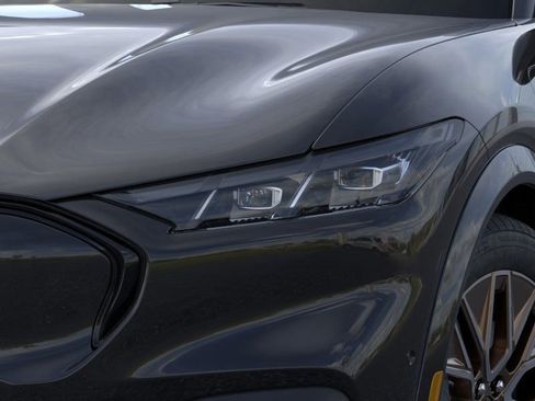 New 2025 Ford Mustang Mach-E Premium image 18