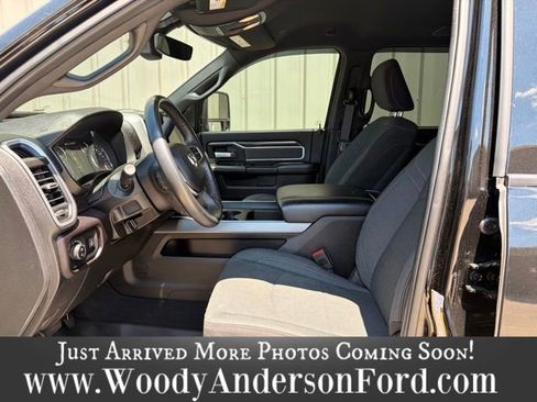 Used 2023 RAM 2500 Big Horn w/ Night Edition AWD/4WD image 8