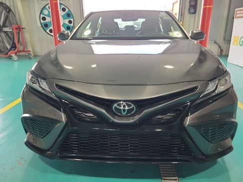 Used 2023 Toyota Camry XSE image 2