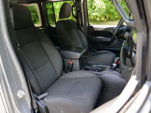 Used 2023 Jeep Wrangler Unlimited Sport AWD/4WD image 36