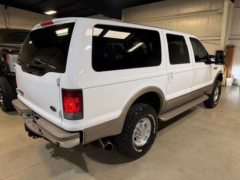 Used 2002 Ford Excursion Limited AWD/4WD image 12
