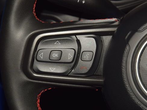 Used 2024 Jeep Wrangler Rubicon w/ Convenience Group AWD/4WD image 39