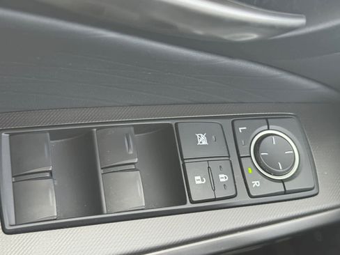 Used 2023 Lexus IS 350 F Sport w/ Navigation Package image 18