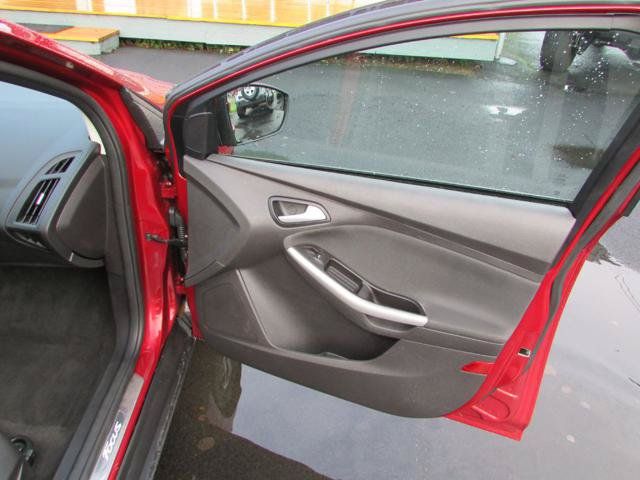 Used 2014 Ford Focus SE w/ Equipment Group 201A FWD image 15