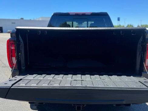 Used 2023 GMC Sierra 1500 Denali w/ Denali Reserve Package AWD/4WD image 5