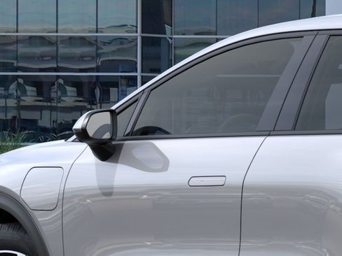 New 2026 Chevrolet Equinox EV LT w/ Comfort Package FWD image 12