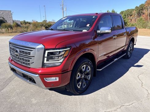 Used 2021 Nissan Titan Platinum Reserve w/ Moonroof Package image 5