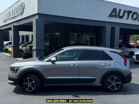 Used 2026 Kia Niro LX FWD image 4
