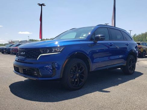 Certified 2023 Kia Sorento SX AWD/4WD image 9