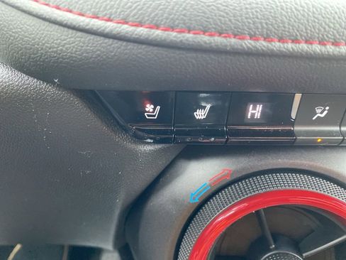 Used 2019 Chevrolet Blazer RS image 21