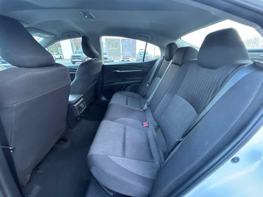 Used 2026 Toyota Camry LE FWD image 17