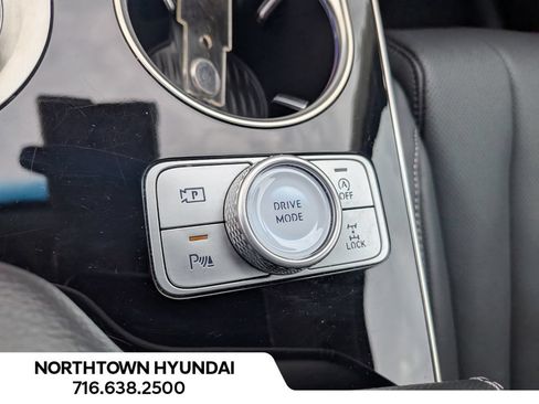 Used 2025 Genesis GV80 2.5T Standard AWD/4WD image 17