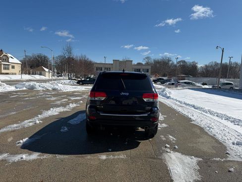 Used 2018 Jeep Grand Cherokee Limited image 6