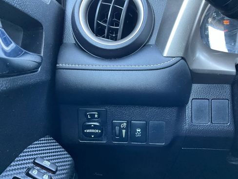 Used 2015 Toyota RAV4 XLE image 19