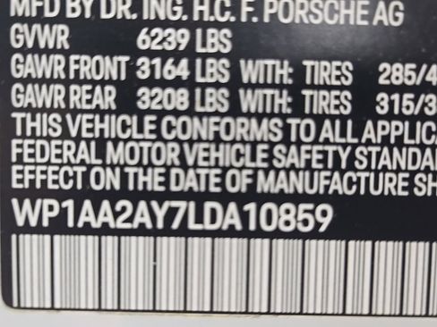 Used 2020 Porsche Cayenne image 25