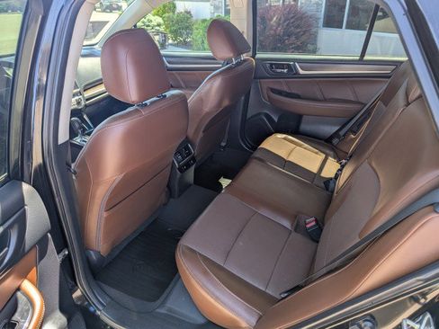 Used 2017 Subaru Outback 2.5i Touring AWD/4WD image 25