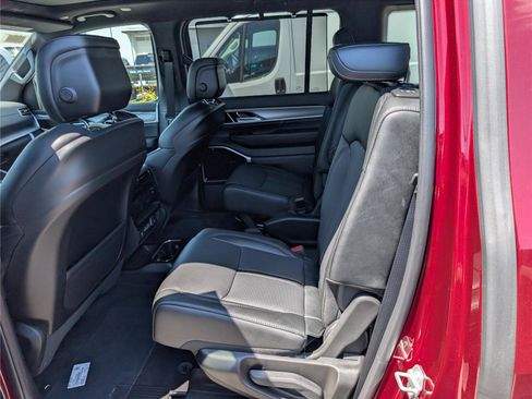 New 2026 Jeep Grand Wagoneer Limited AWD/4WD image 13