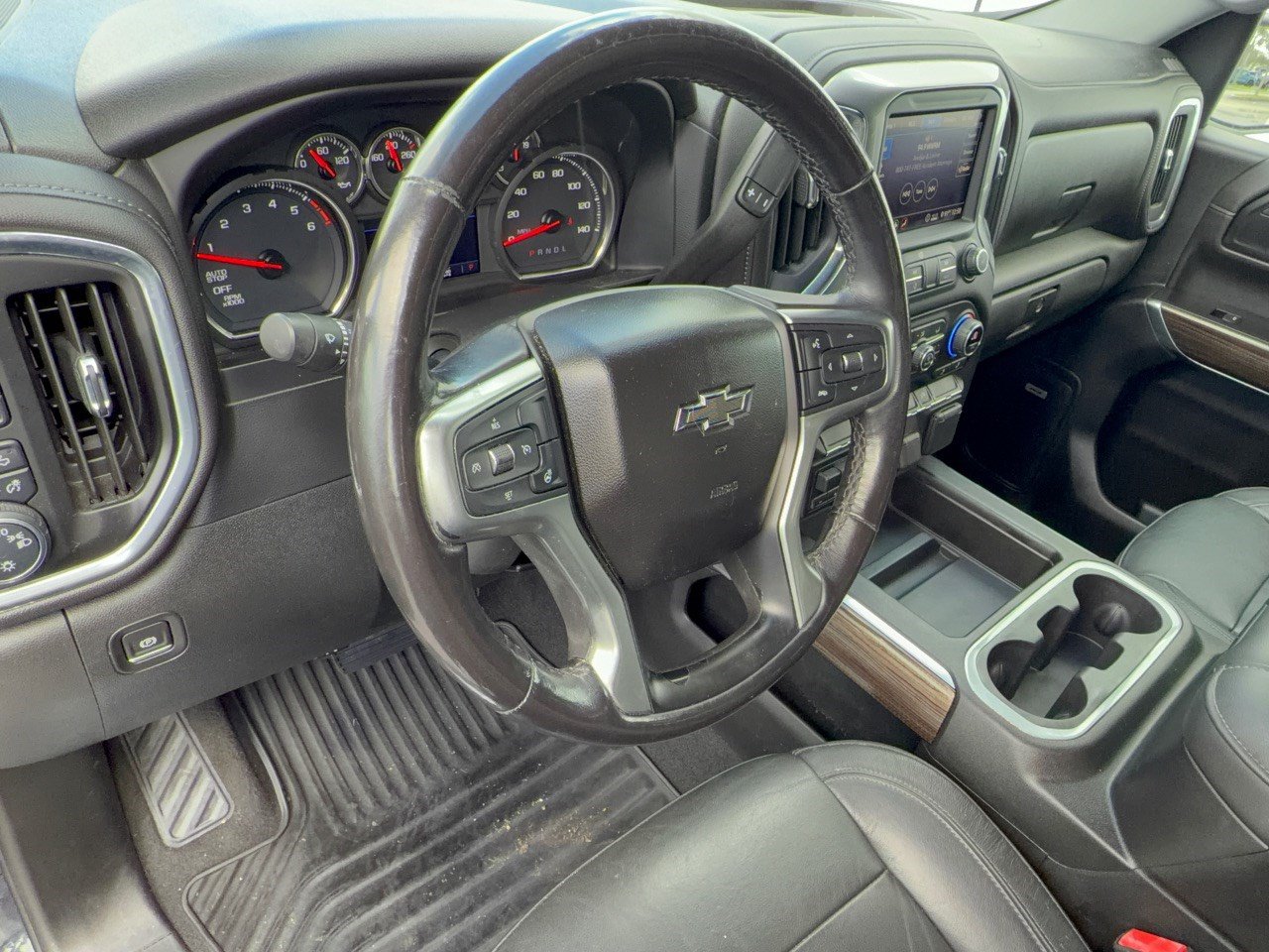Used 2020 Chevrolet Silverado 1500 RST AWD/4WD image 4
