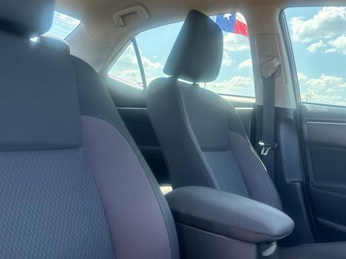 Used 2017 Toyota Corolla LE FWD image 31