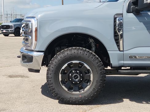 New 2026 Ford F350 King Ranch w/ Tremor Off-Road Package AWD/4WD image 6